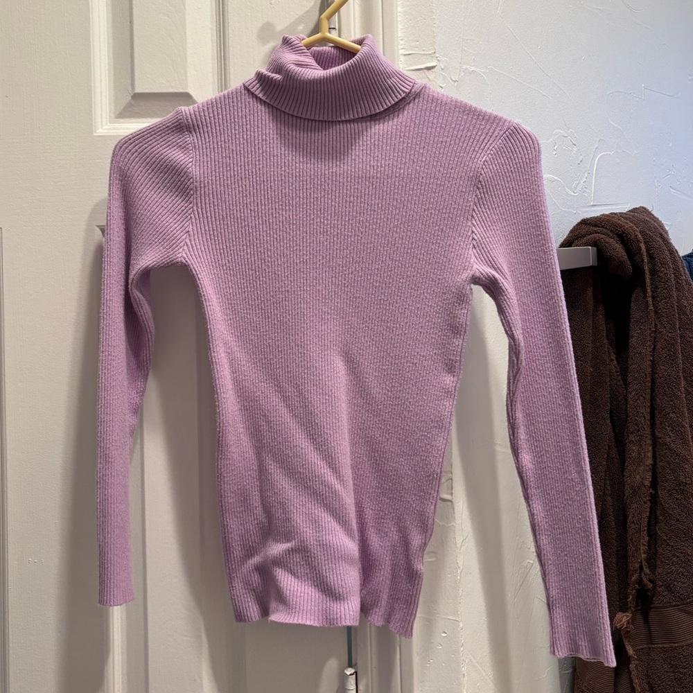 Purple turtle neck top - Picture 3 of 5